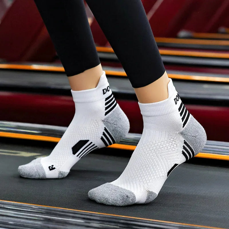 Marathon Sport Socks (3 Pairs) — Cushioned Mesh Ankle Socks for Running & Fitness